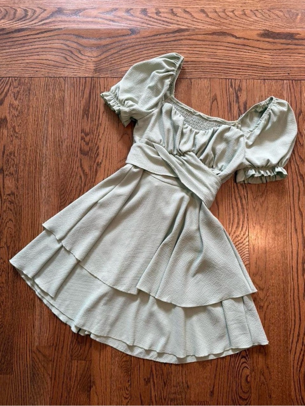 SHEIN Light Sage Puff-Sleeve Tiered Midi Dress